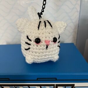 White and Black Cat Plush Keychain Toy